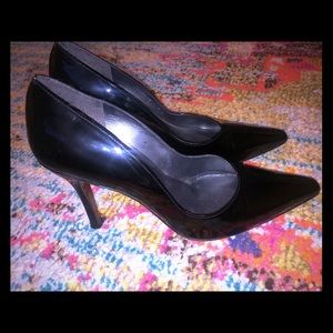 Stuart Weitzman Black Patent Pumps Size 8